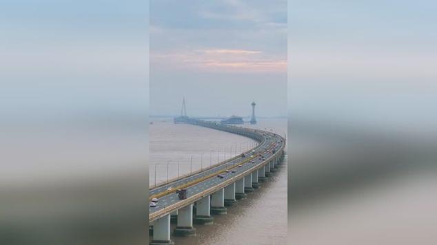 杭州湾跨海大桥什么时候建造的