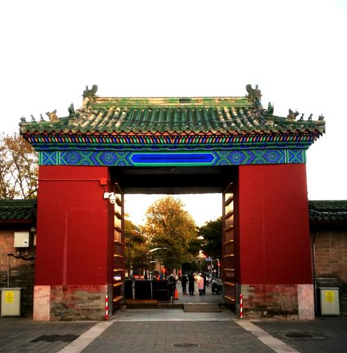 北京地坛公园的位置 哪个门是地坛的正门