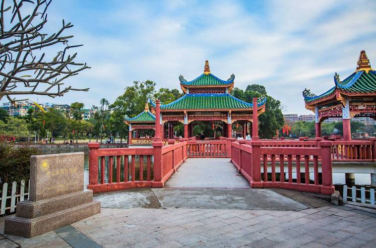 汕头市最出名的是中山公园是汕头的旅游景点