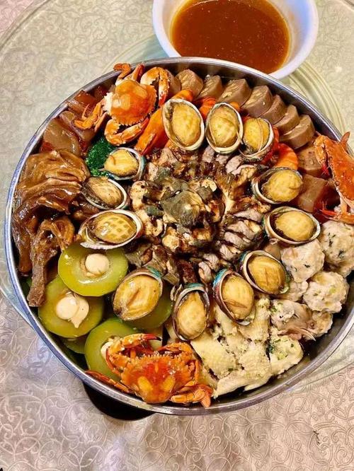 一个大盆里各种海鲜在北京叫什么菜