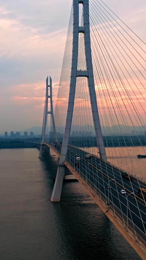 南京三桥叫什么名字