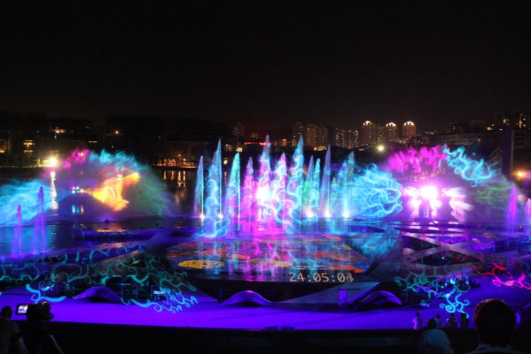 深圳欢乐海岸晚上几点有喷泉