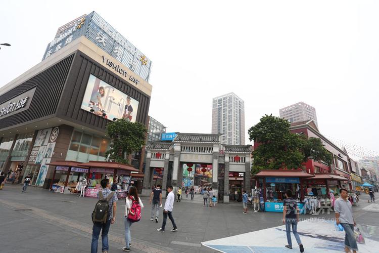 东莞镇区有哪些繁华的商业街