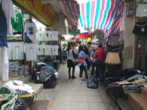 广东最便宜最大的服装批发市场在那里