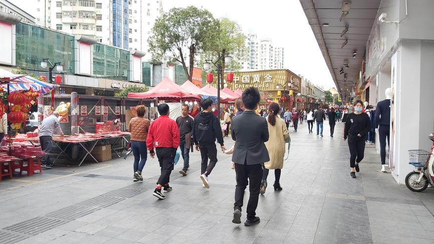 东莞那些镇区步行街最繁华最热闹