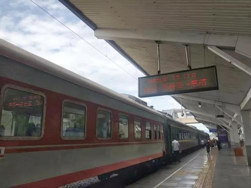 k146列车是否在德昌站停