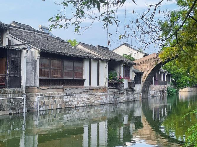 浙江湖州南浔古镇在历史上有什么名人吗