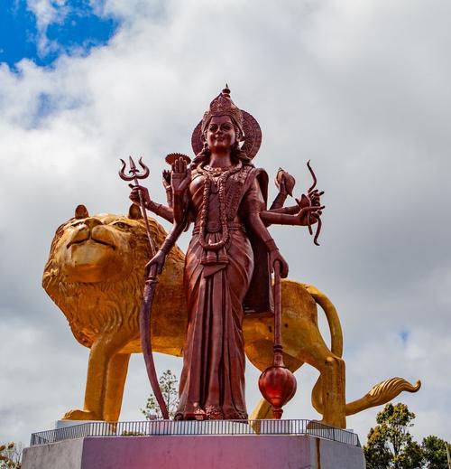 世界唯一的印度教雕像