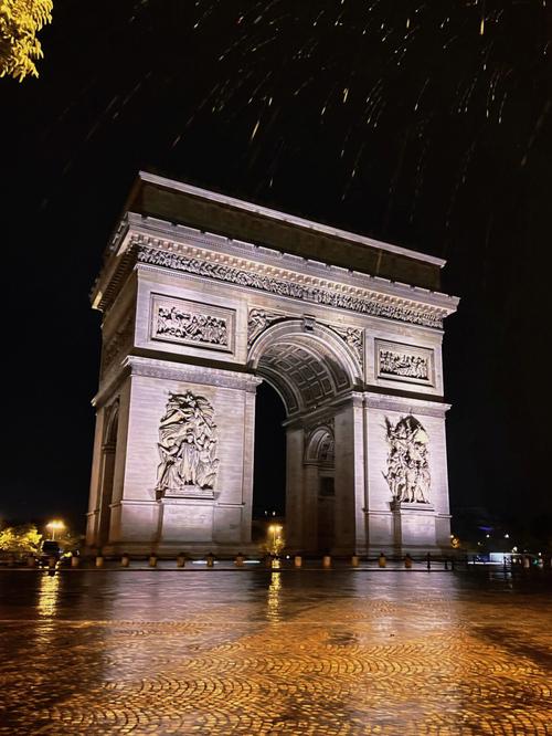 夜游巴黎铁塔文案