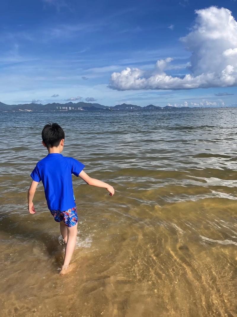 广东哪个沙滩适合小孩玩水